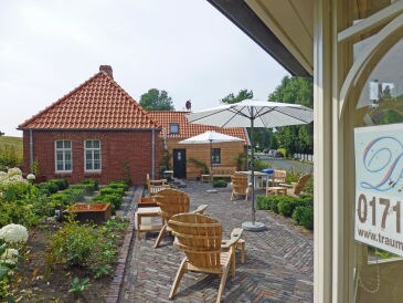 Ferienhaus "Oma Geertje" im Deichhaus am Greetsieler Hafen
