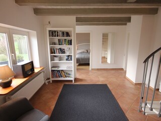 Im Inneren verschmelzen Reetdachhaus und moderner Anbau