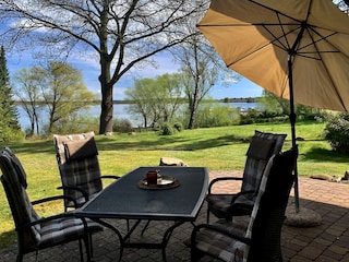 Terrasse mit unterbautem Müritzblick