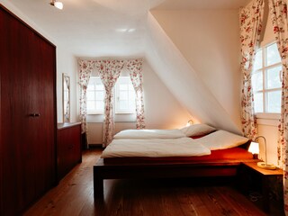 helles Schlafzimmer 2