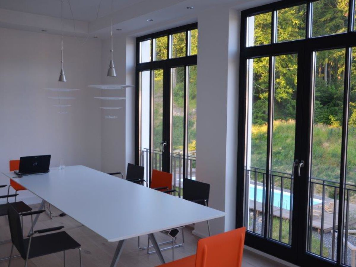 Ferienwohnung NEU! 5 Sterne Luxusapartment Sellin Am Strand, direkter