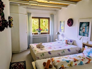 Blick ins Schlafzimmer im Erdgeschoss