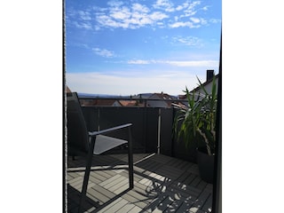Balkon mit Blick zu den Alpen