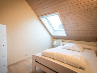 Bedroom with double bed (200x140cm)