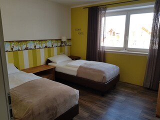Schlafzimmer III