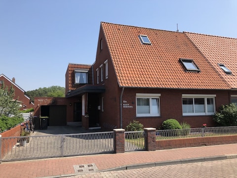 Ferienwohnung Haus Seeigel, Strandflieder