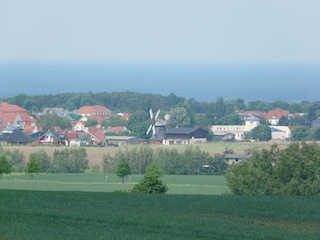 Traumhafter Blick auf die Mühle bis zur Ostsee