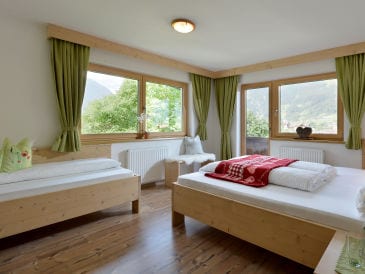 Neues Apartment Aschenwald ruhige und sonnige zentr. Lage