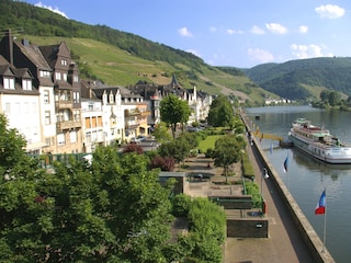Moselpromenade Zell Mosel