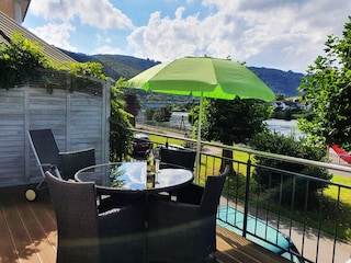 Balkon mit Moselblick