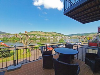 Balkon mit Moselblick der Fewo im 1.Stock