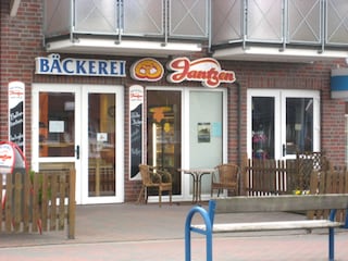 Bäckerei eine Geh-Minute entfernt