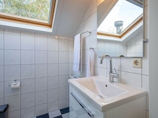 Badezimmer im ersten Stock