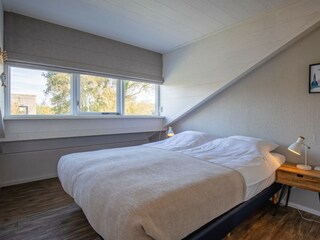 Schlafzimmer 2 im ersten Stock