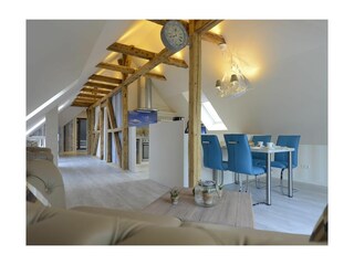 Muschel Whg. Schildkröte - Blick vom Sofa auf den Essbereich sowie den Flur