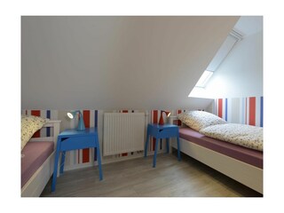 Muschel Whg. Schildkröte - Kinder-/ Gästezimmer mit zwei Einzelbetten