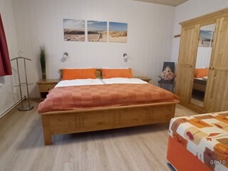 im Schlafzimmer
