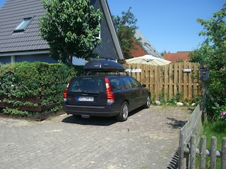 Separater eigener PKW Parkplatz vorhanden