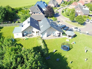 Ferienhäuser Deik (links) und Emmi (rechts)