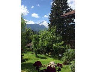 Alpspitzblick vom  Balkon ENZIAN