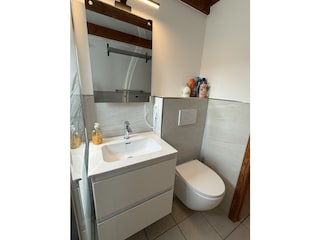Praktisches Badezimmer
