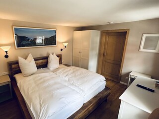 Extra-Schlafzimmer (ohne Bad) auf Anfrage