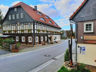 Hotel & Restaurant "Quirle-Häusl" gegenüber