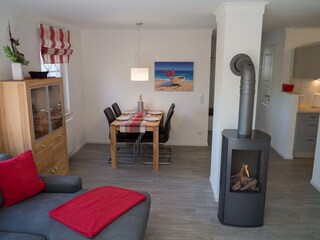 Essbereich und Kamin