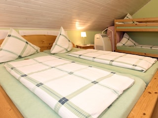 Schlafzimmer 2
