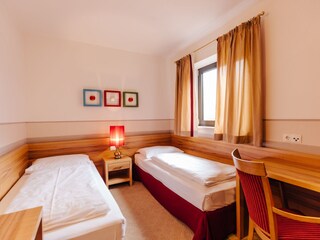 Zweites Schlafzimmer im Apartment Tirol