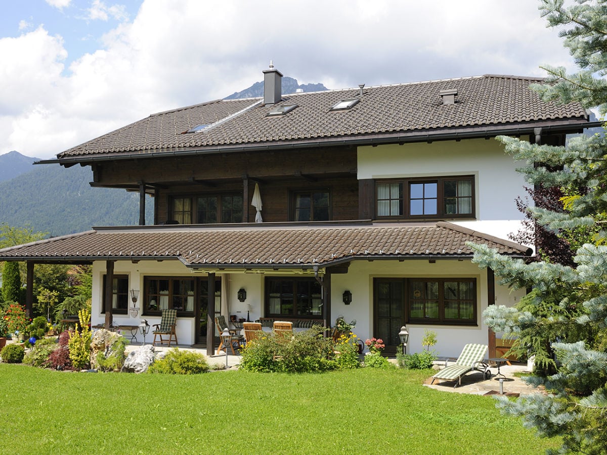 Landhaus Staudacher - Sommeraufnahme