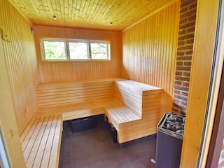 das Wasch- u. Saunahaus (Nutzung mit 2 Nachbarhäusern)