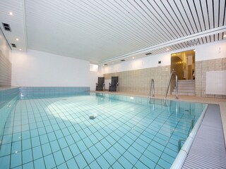 großes Schwimmbad