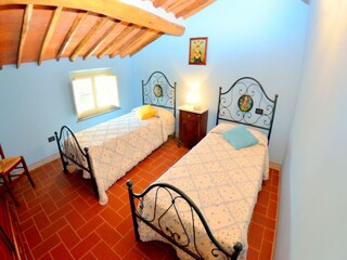 Holiday house Buti Features 11