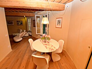 Casale Lucca Caratteristiche 12