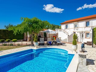 Casa per le vacanze Kras Registrazione all'aperto 1