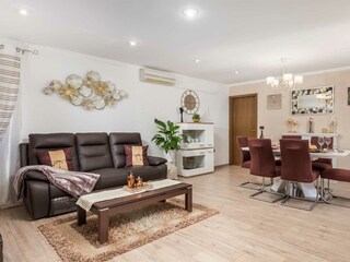 Holiday house Kras Features 28