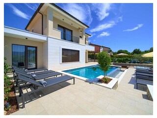 Villa Pinezići (Krk) Outdoor Recording 2