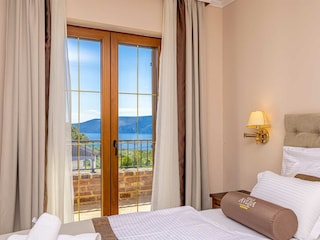 Villa Linardići Features 37