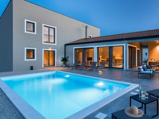 Villa Vrh Outdoor Recording 1