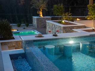 Villa Lady
