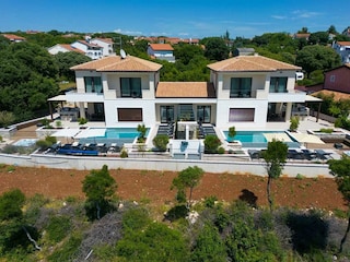 Villa Lady