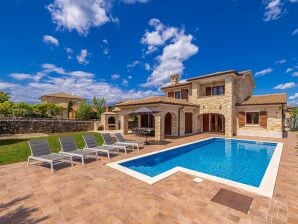 Ferienhaus Casa Di Bronzo mit privatem Pool