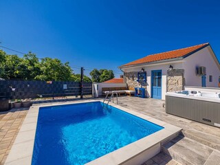 Maison de vacances Pinezići (Krk) Enregistrement extérieur 3