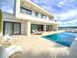 Villa Vrh Outdoor Recording 6