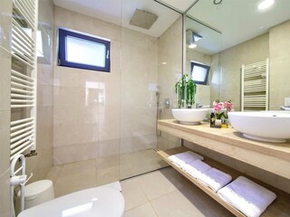 Villa Vrh Features 35