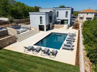 Villa Vrh Outdoor Recording 16