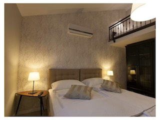 Villa Aurora