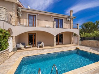 Casa per le vacanze Linardići Registrazione all'aperto 1