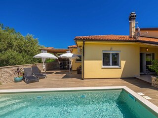 Casa per le vacanze Linardići Registrazione all'aperto 2